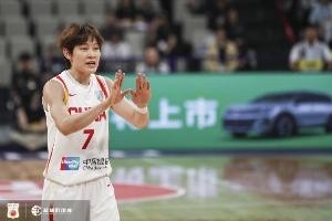 媒体人：希望杨力维和王思雨再打两年 下一届弥补主场丢冠的遗憾