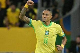 星空体育-拉菲尼亚点球梅开二度 巴西队主场4比0大胜秘鲁