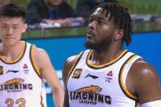 星空体育官方入口-罚球得好好练一下！奥利弗半场5中3&amp;罚球仅4中1拿8分3板2助