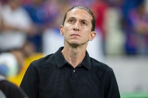 星空体育在线登录-费利佩-路易斯回击批评：巴萨和巴黎也不是每场都进球