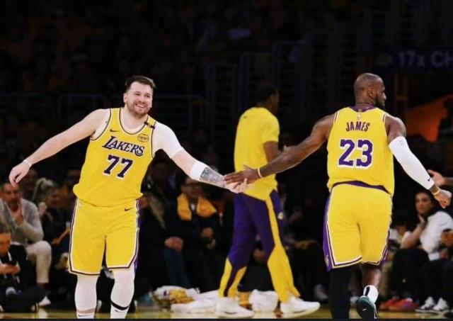 1739282458436038570.jpg 650085681452454b3dc698fef16bf85.jpg